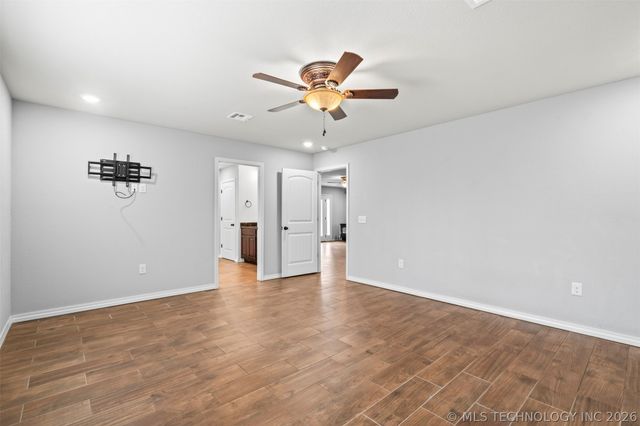 10704 N Jackson Highway, Lincoln, AR 72744