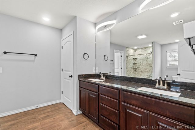 10704 N Jackson Highway, Lincoln, AR 72744