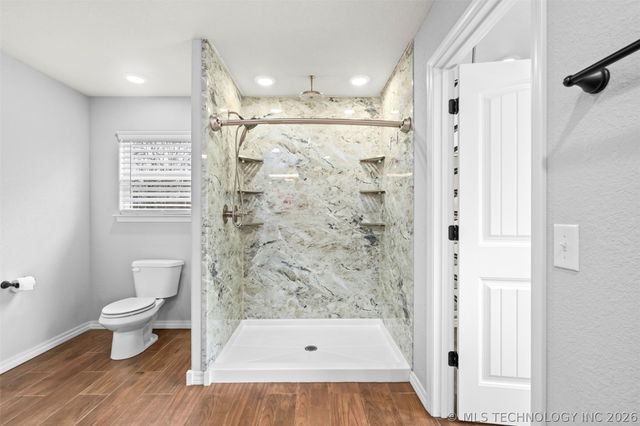 10704 N Jackson Highway, Lincoln, AR 72744