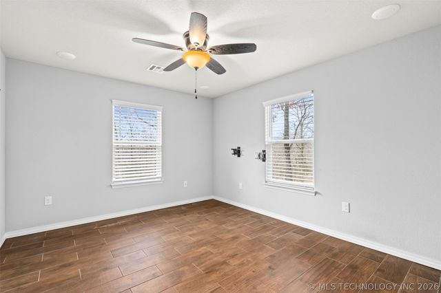 10704 N Jackson Highway, Lincoln, AR 72744