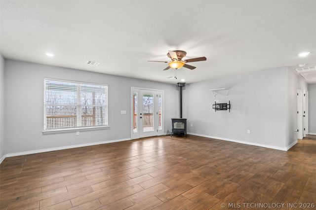 10704 N Jackson Highway, Lincoln, AR 72744