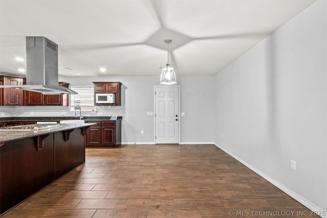 10704 N Jackson Highway, Lincoln, AR 72744