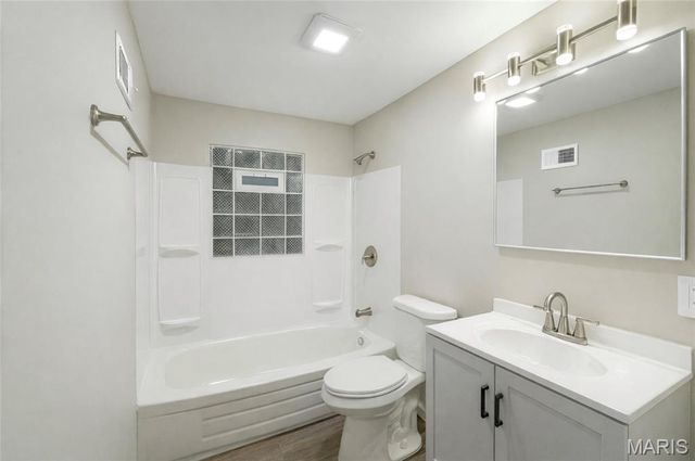 1141 June Avenue, Unincorporated, MO 63138