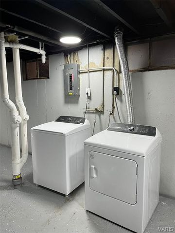 1141 June Avenue, Unincorporated, MO 63138