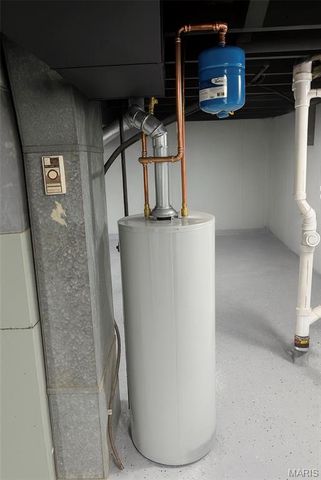 1141 June Avenue, Unincorporated, MO 63138