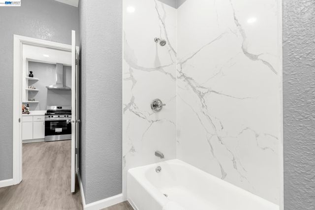 1538 17Th Ave, Oakland, CA 94606
