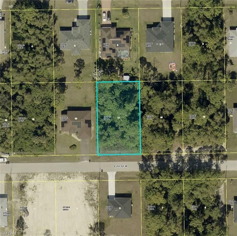 2810 11th ST W, LEHIGH ACRES, FL 33971 — exterior