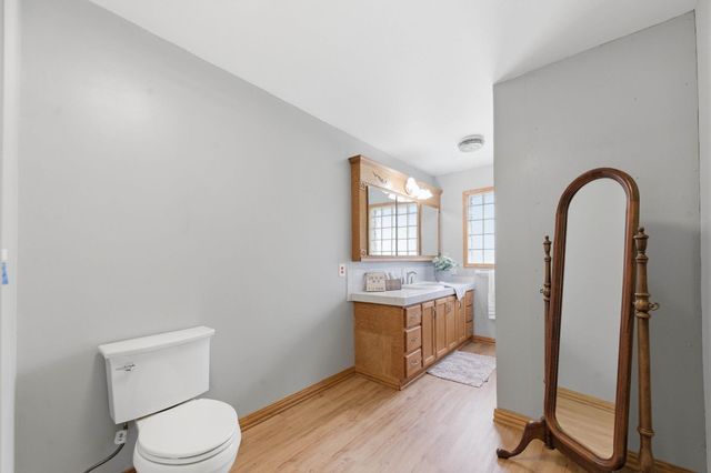 1530 W 20th St N, Wichita, KS 67203