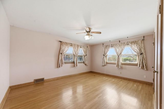 1530 W 20th St N, Wichita, KS 67203