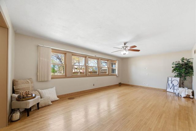 1530 W 20th St N, Wichita, KS 67203