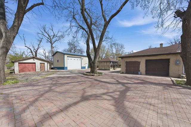 1530 W 20th St N, Wichita, KS 67203