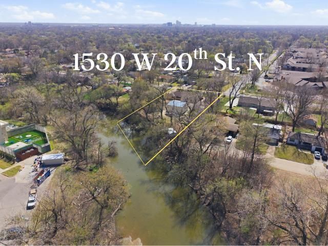 1530 W 20th St N, Wichita, KS 67203
