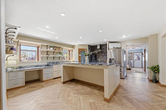 1530 W 20th St N, Wichita, KS 67203