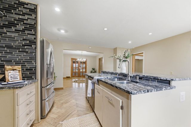 1530 W 20th St N, Wichita, KS 67203