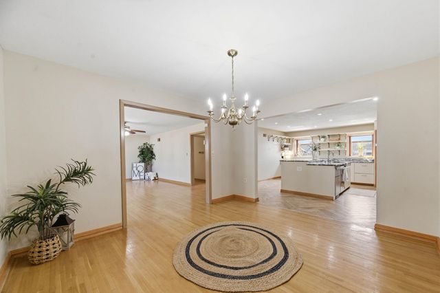 1530 W 20th St N, Wichita, KS 67203