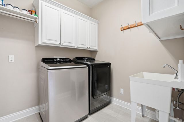 2245 Kingswood, Lake Charles, LA 70605
