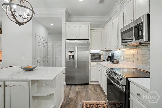 1002 River Oaks Drive, Richmond Hill, GA 31324