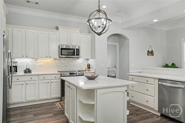 1002 River Oaks Drive, Richmond Hill, GA 31324