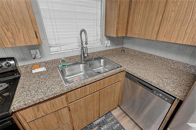 1508 WILDROSE LANE, Daytona Beach, FL 32117