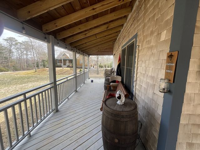 2 Maple Swamp Rd, Sandwich, MA 02537