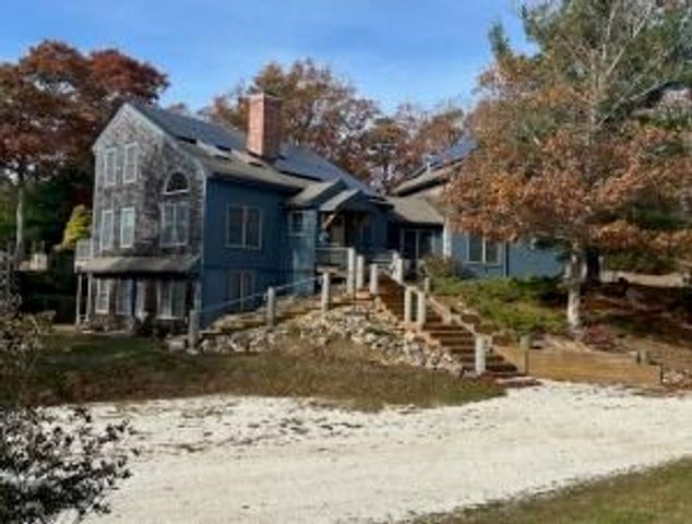2 Maple Swamp Rd, Sandwich, MA 02537