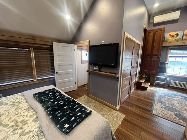 2 Maple Swamp Rd, Sandwich, MA 02537