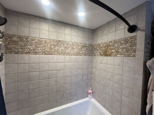 2 Maple Swamp Rd, Sandwich, MA 02537