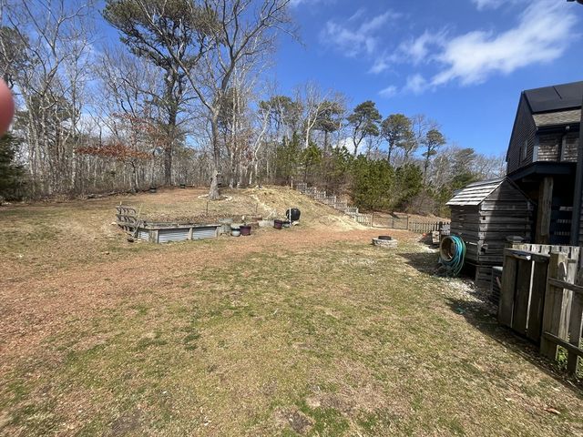 2 Maple Swamp Rd, Sandwich, MA 02537