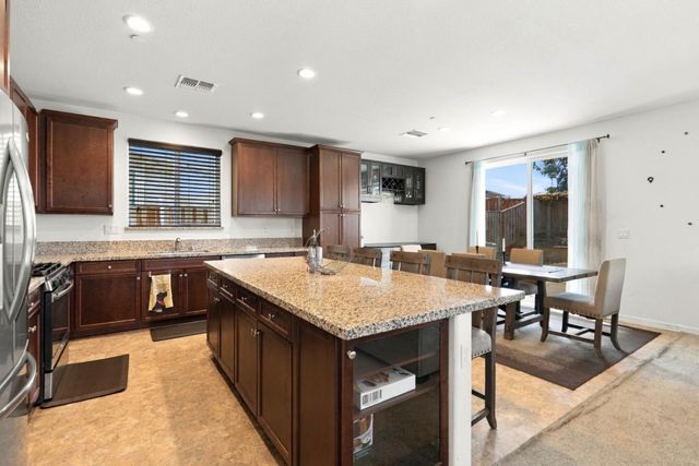 6 Driftwood Lane, Bay Point, CA 94565
