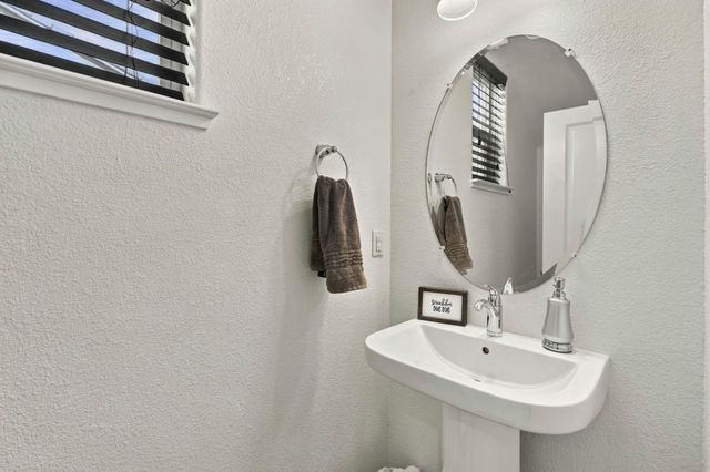 6 Driftwood Lane, Bay Point, CA 94565