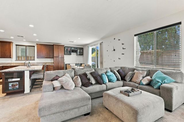 6 Driftwood Lane, Bay Point, CA 94565