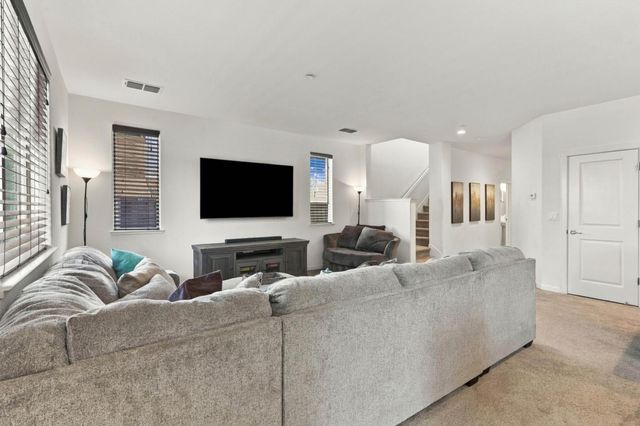 6 Driftwood Lane, Bay Point, CA 94565