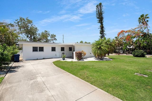 301 41ST AVENUE, St Pete Beach, FL 33706