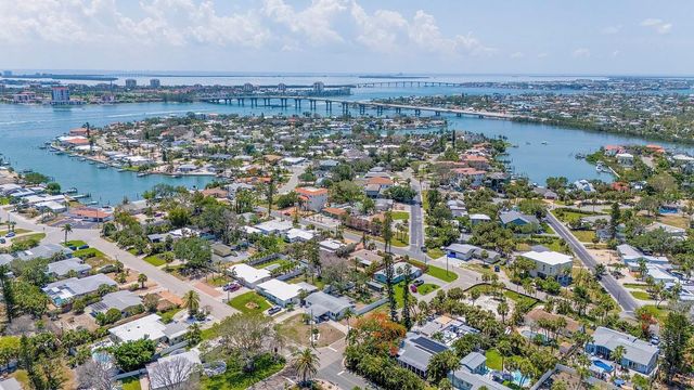 301 41ST AVENUE, St Pete Beach, FL 33706