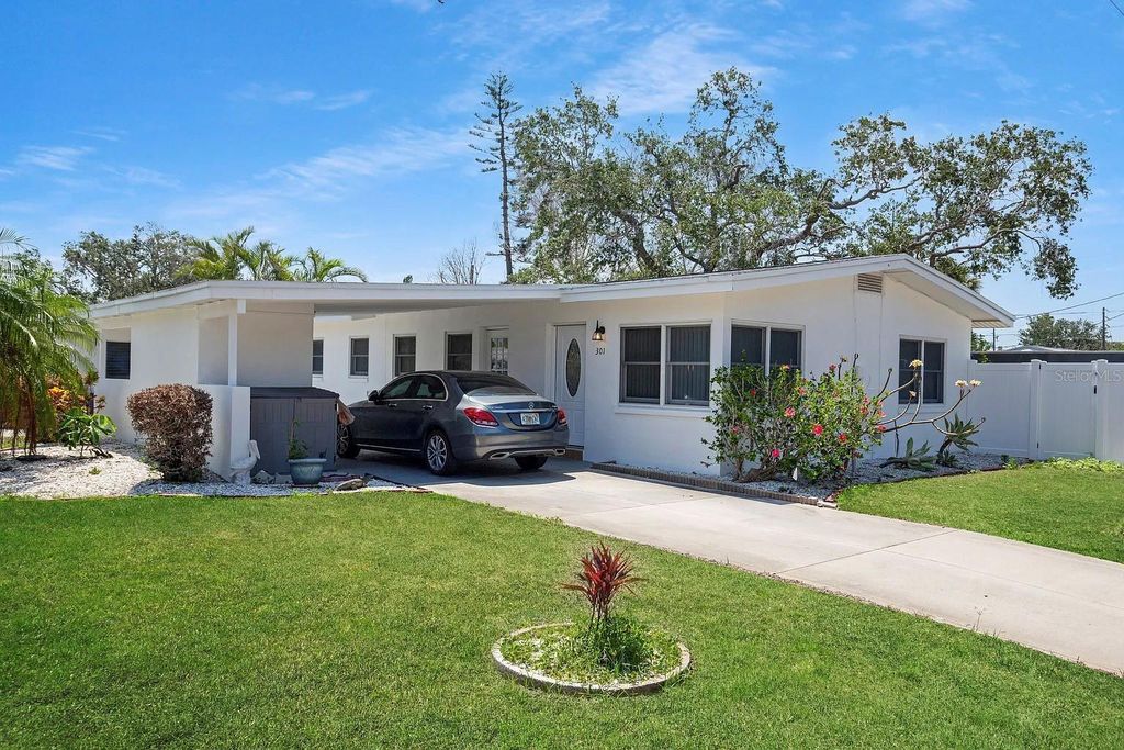 301 41ST AVENUE, St Pete Beach, FL 33706