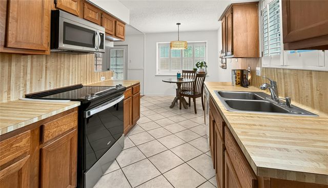 18530 Sweetmeadow Drive, Spring, TX 77379