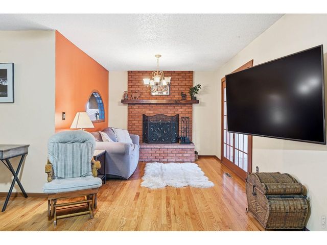 11 James Cir, Longmont, CO 80501