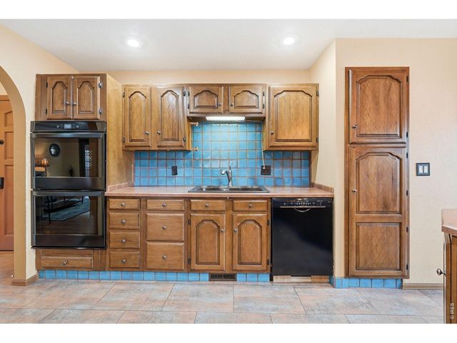 11 James Cir, Longmont, CO 80501