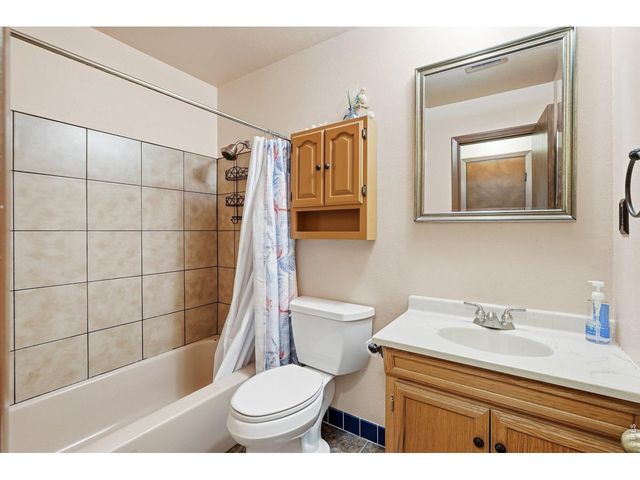 11 James Cir, Longmont, CO 80501