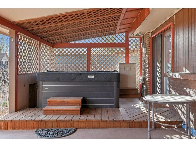 11 James Cir, Longmont, CO 80501