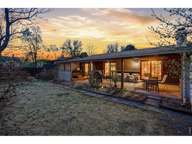 11 James Cir, Longmont, CO 80501