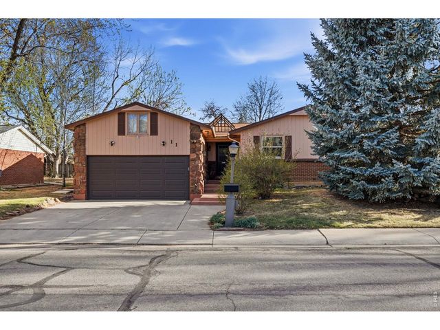 11 James Cir, Longmont, CO 80501