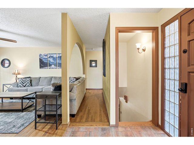 11 James Cir, Longmont, CO 80501