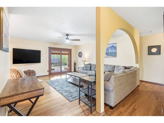 11 James Cir, Longmont, CO 80501