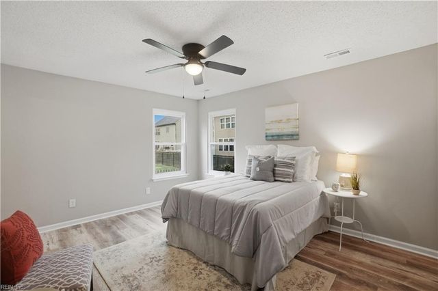 715 Fawn Lake DR, Newport News, VA 23608