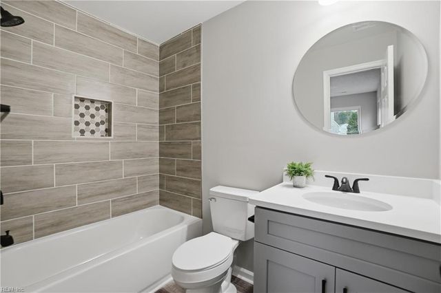 715 Fawn Lake DR, Newport News, VA 23608