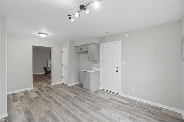 715 Fawn Lake DR, Newport News, VA 23608