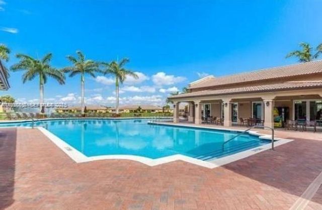 1398 NE 33rd Ave 108-25, Homestead, FL 33033