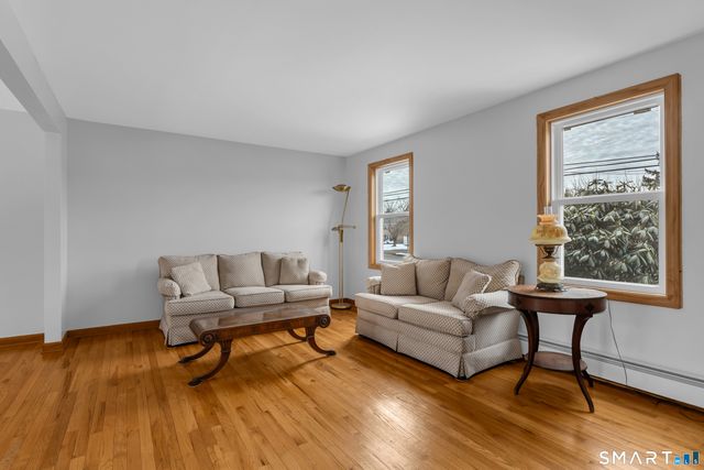 26 Pent Road, Branford, CT 06405