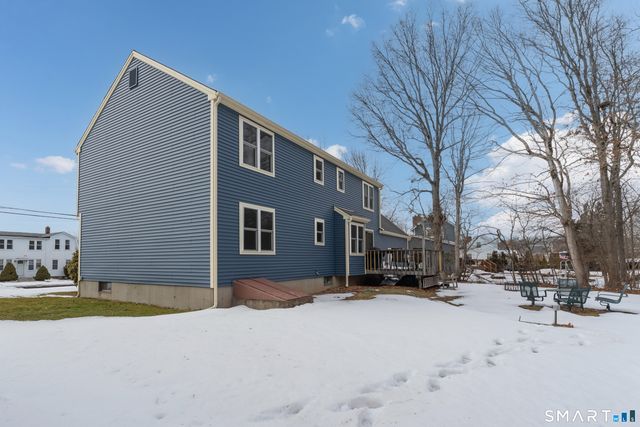 26 Pent Road, Branford, CT 06405